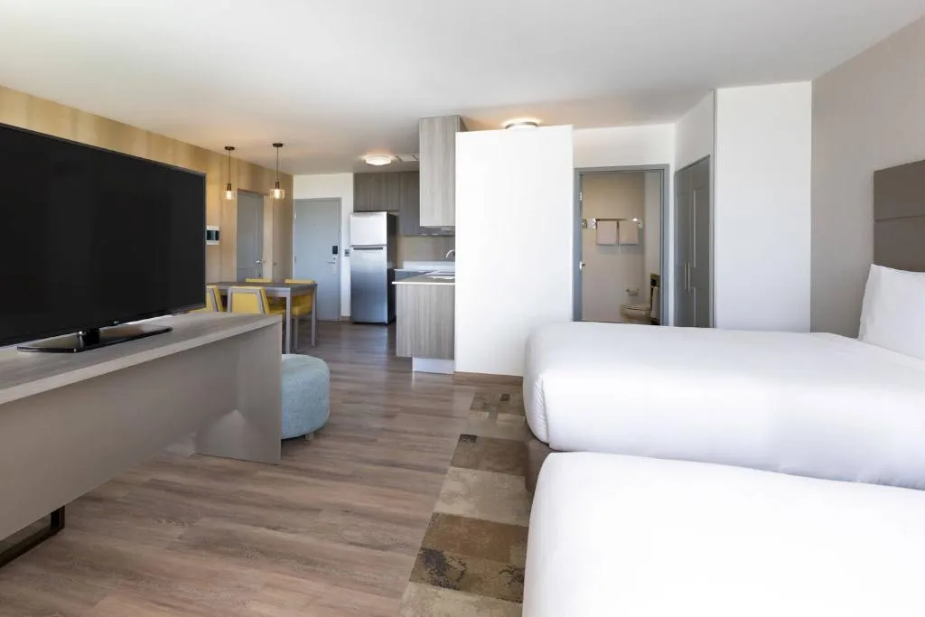 STUDIO QUEEN SIZE BED Room, Residence Inn by Marriott Playa del Carmen, Cancun Area