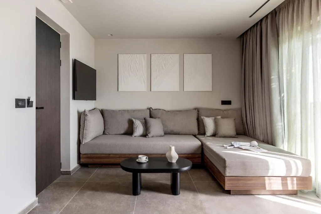 Room, Elios Hill - Sun Kissed Happiness, Crete