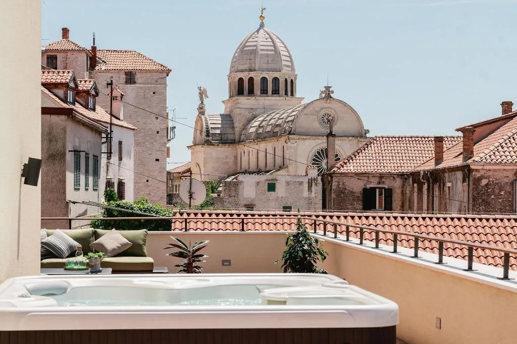 Room, Armerun Heritage Hotel & Residences, Split