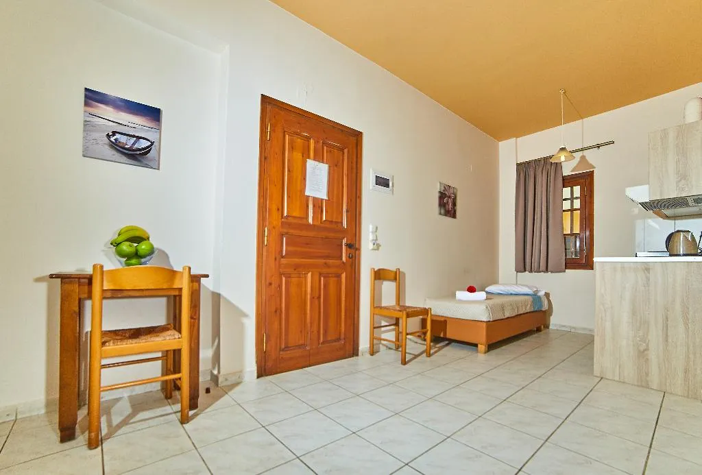STUDIO CAPACITY 3 Room, Villa Diasselo, Crete