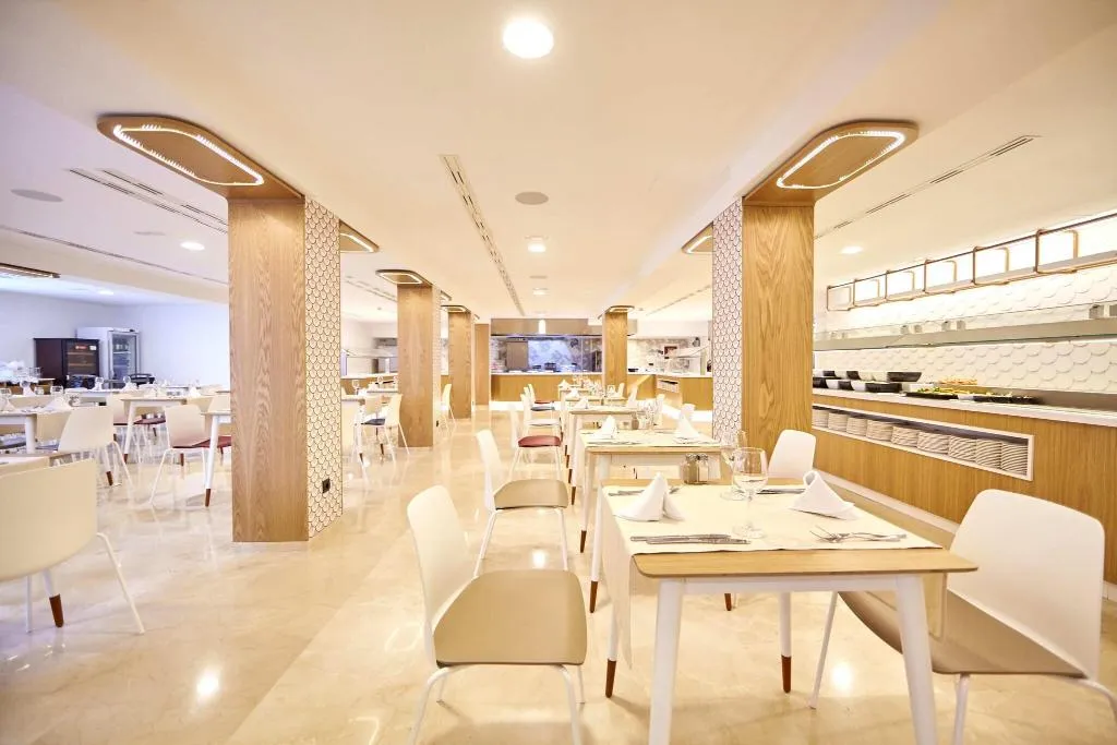 Restaurant, Mediterranean bay, Majorca