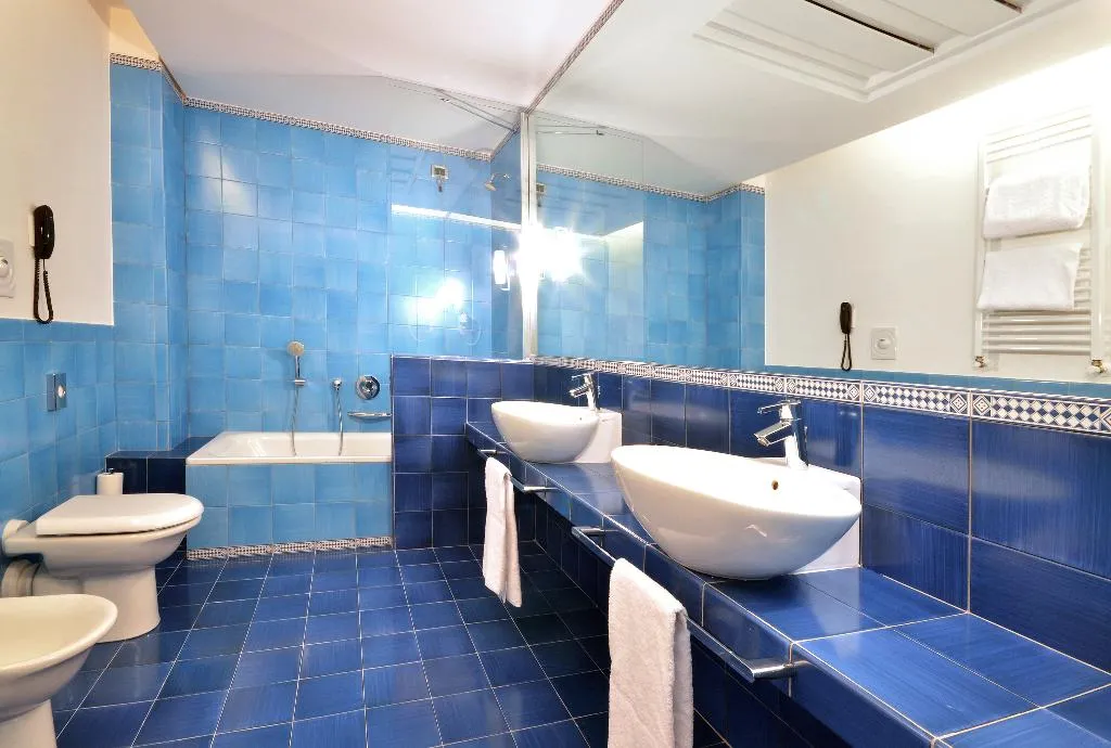 JUNIOR SUITE STANDARD Room, Palazzo Esedra, Naples