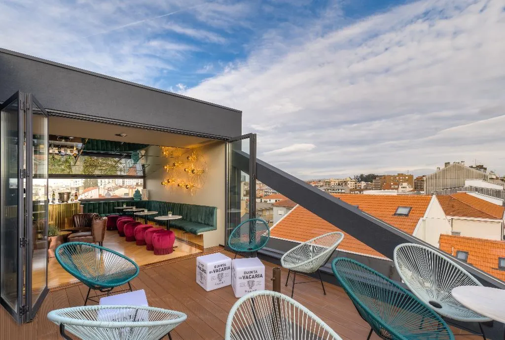 Terrace, The Convo Porto Hotel & Suites, Porto