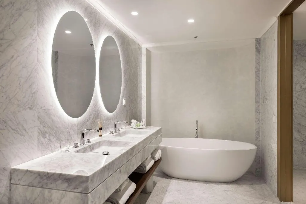 Room, NH Collection Madrid Eurobuilding, Madrid