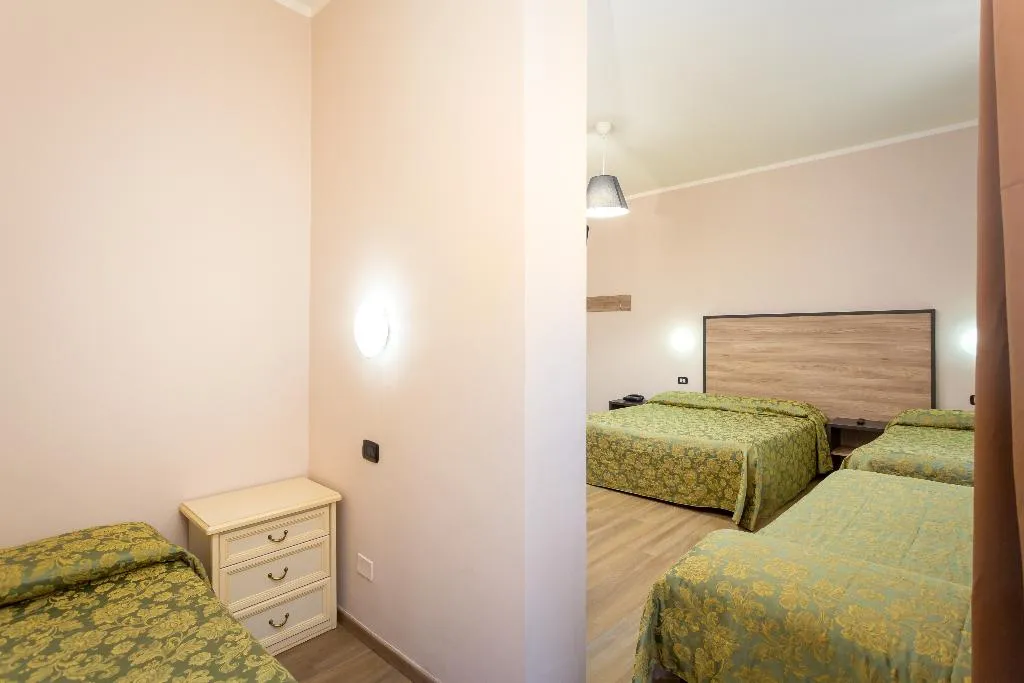 FAMILY ROOM STANDARD Room, Basilea, Florence
