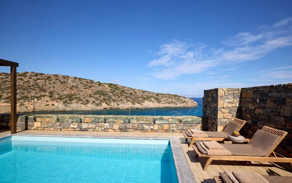 VILLA TWO BEDROOMS WITH PRIVATE POOL Room, Daios Cove, Crete