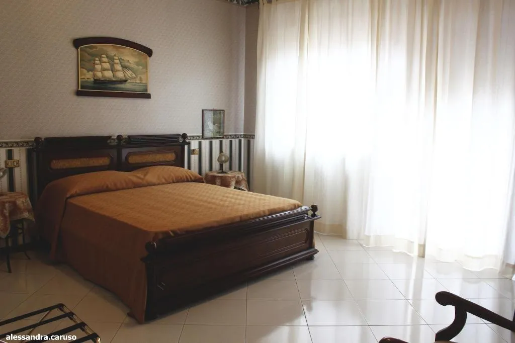 Room, B B Dietro Il Politeama, Palermo