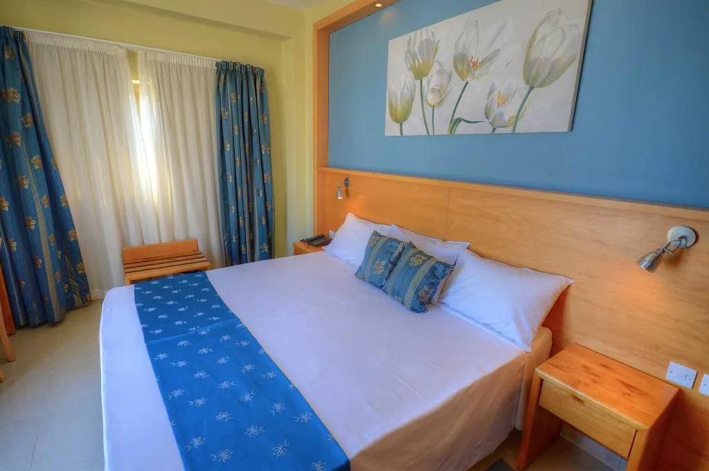 SUITE STANDARD Room, Alexandra Hotel, Malta
