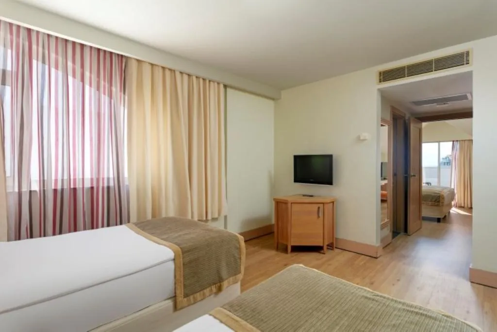 FAMILY ROOM LAND VIEW Room, Dobedan Beach Resort Comfort Ex Alva Donna, Antalya