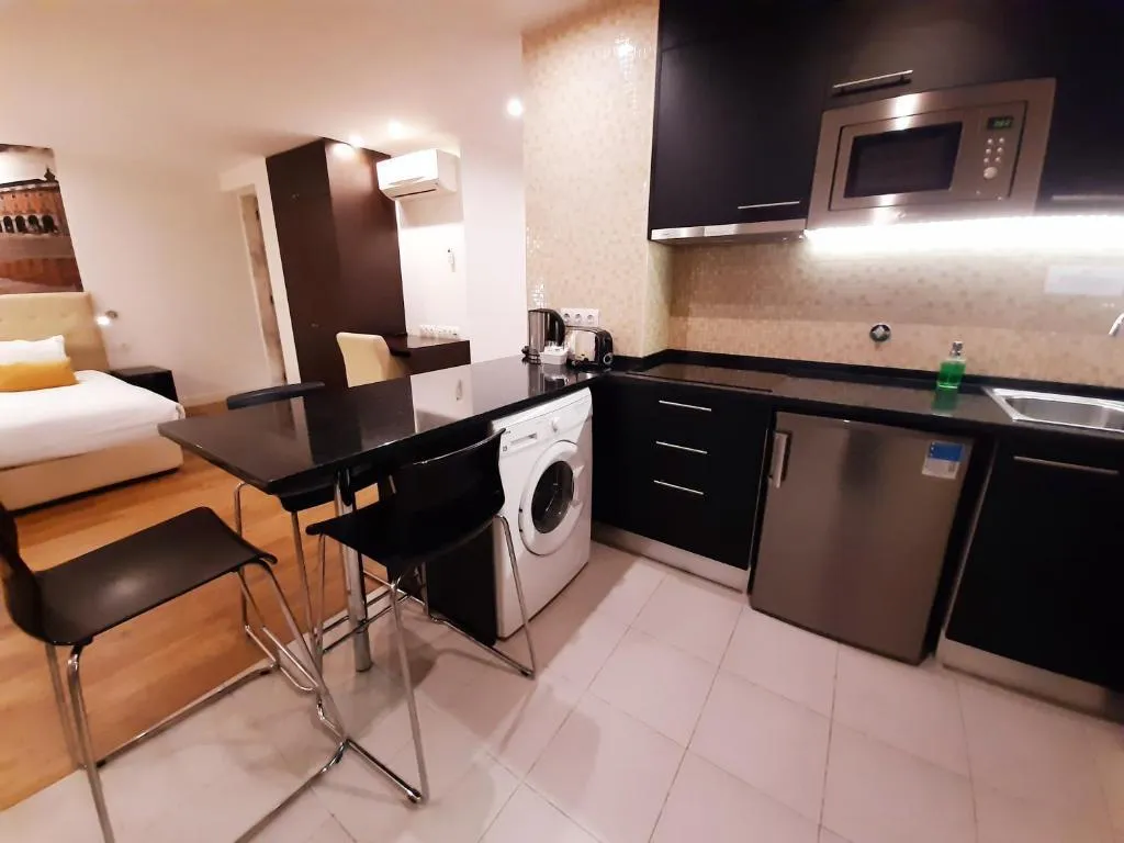 APARTMENT STANDARD Room, Lisbon City Apartments & Suites by City Hotels, Lisbon