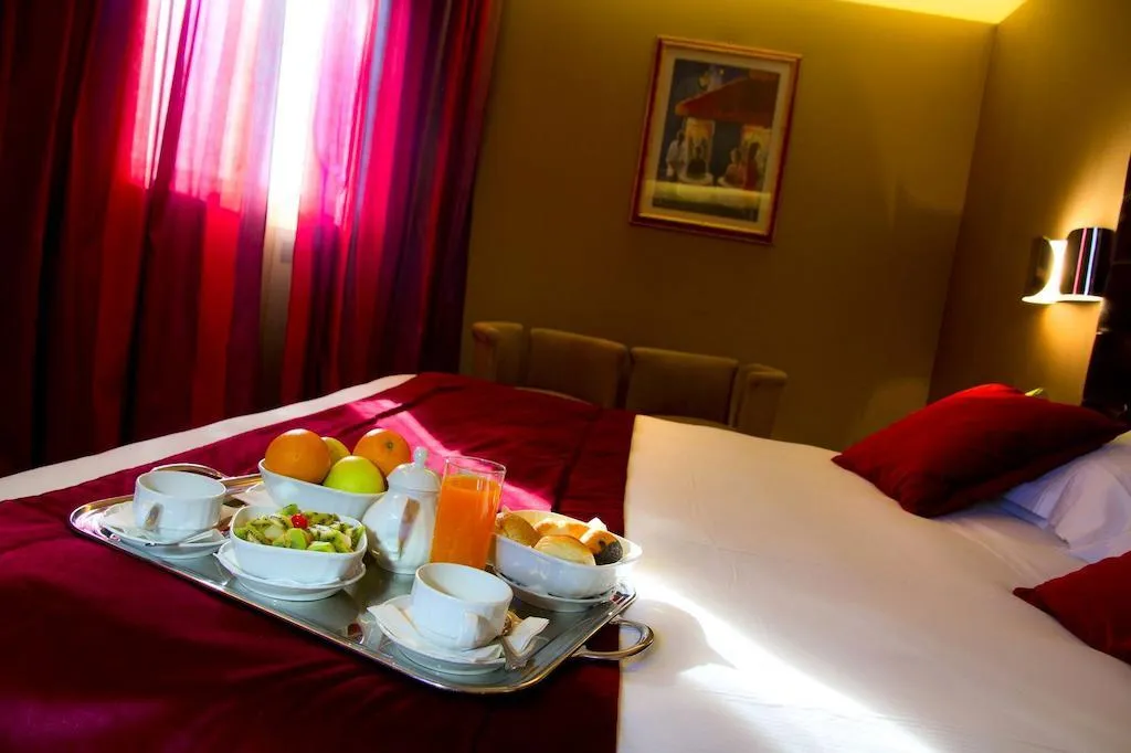 JUNIOR SUITE STANDARD Room, Marcella Royal - Rooftop Garden, Rome