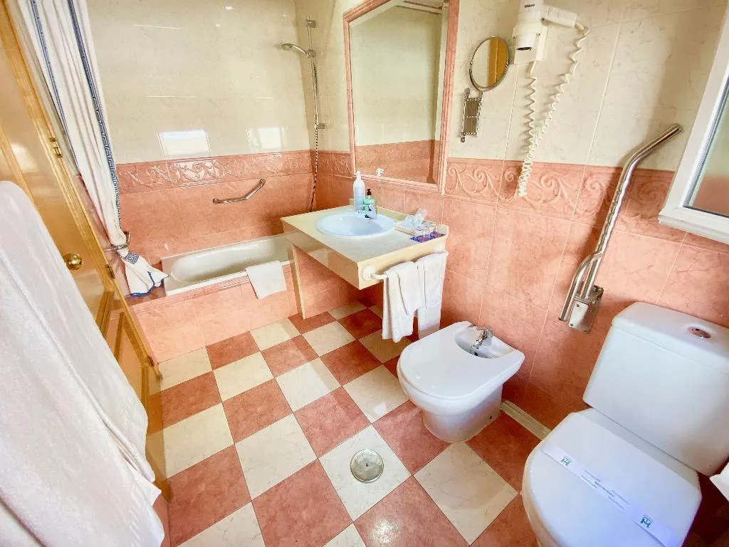 JUNIOR SUITE DELUXE ONE BED Room, Torrepalma, Andalucia