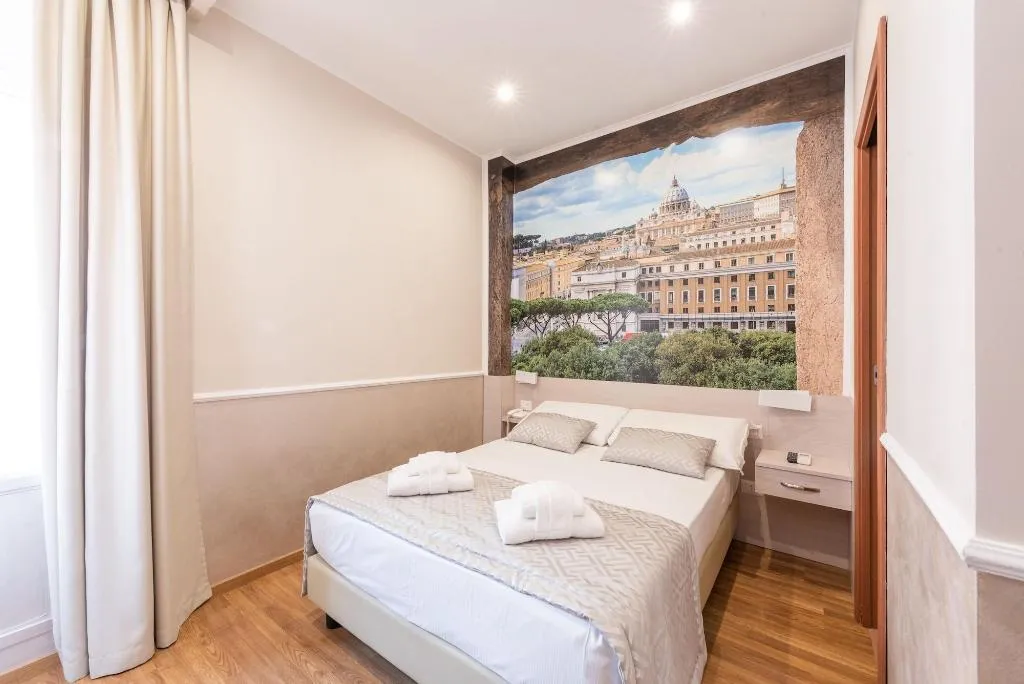 Room, Top Floor Colosseo, Naples
