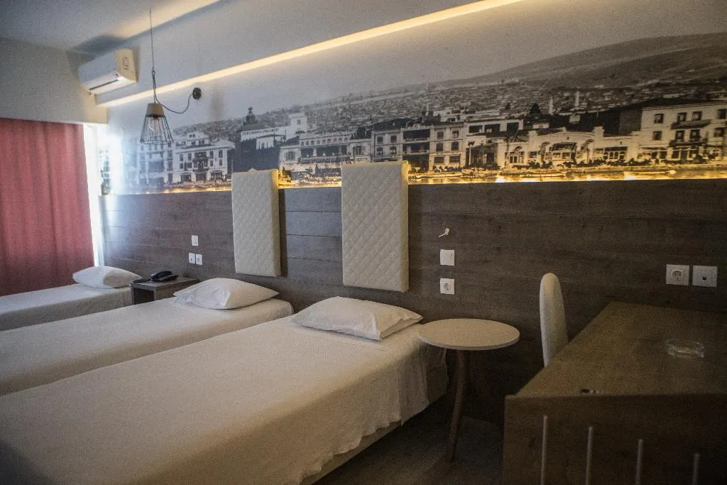 TRIPLE STANDARD Room, Metropolitan, Halkidiki
