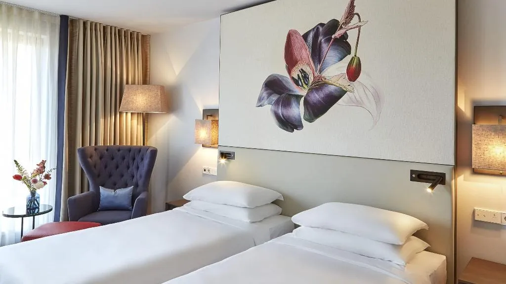 DOUBLE CLUB Room, Hyatt Regency Amsterdam, Amsterdam