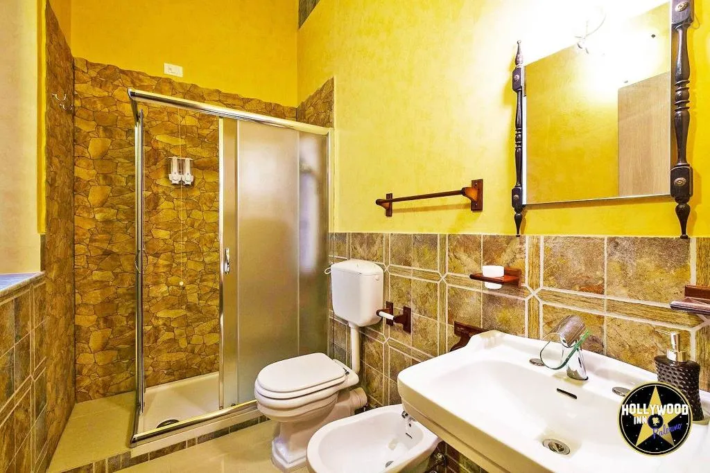 Room, Hollywood Inn Palermo Rooms, Palermo