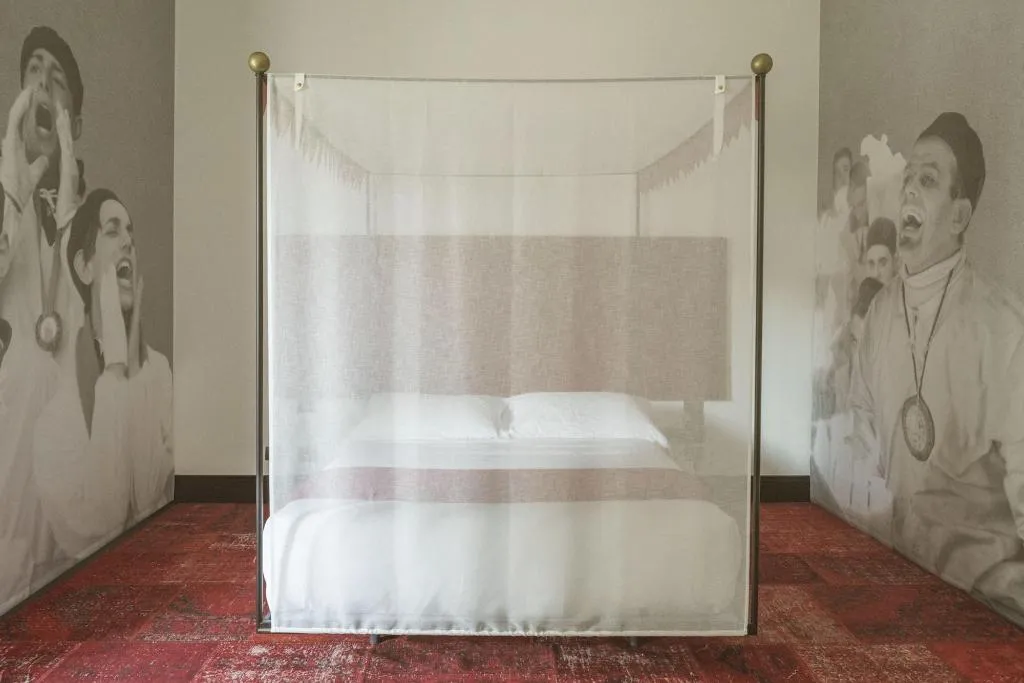 Room, Asmundo Di Gisira, Catania