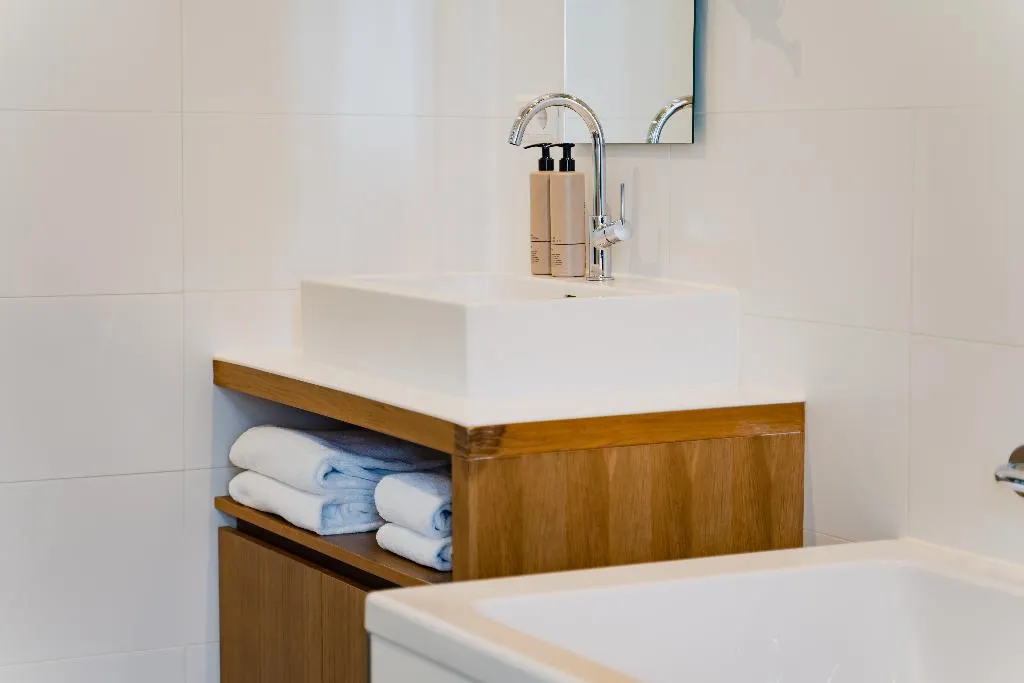 DOUBLE STANDARD Room, Hotel De Hallen, Amsterdam
