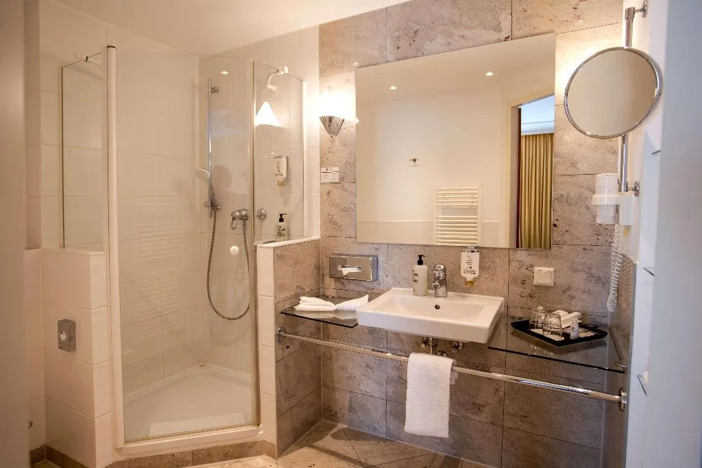 Double or Twin BUSINESS Room, Best Western Premier Airporthotel Berlin, Berlin
