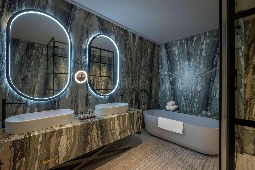 Room, Radisson Blu Royal Hotel, Dublin, Dublin