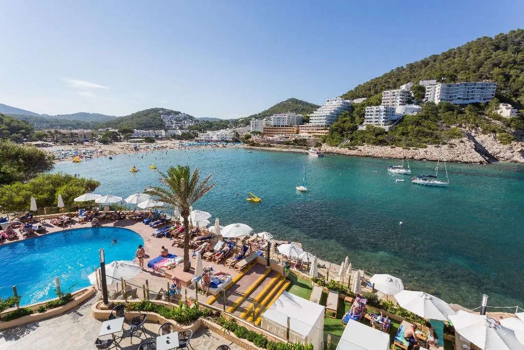 DOUBLE SEA VIEW Room, Palladium Hotel Cala LLonga, Ibiza