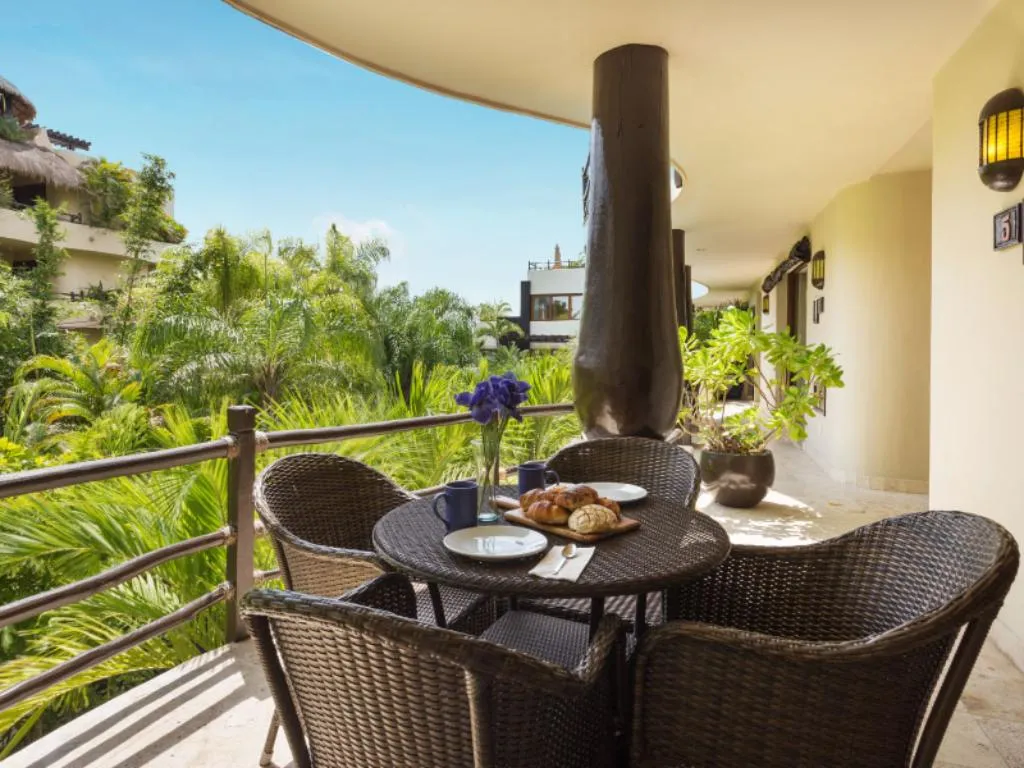 SUITE TWO BEDROOMS Room, El Taj Ocean Front and Beachside Condo Hotel, Playa Del Carmen