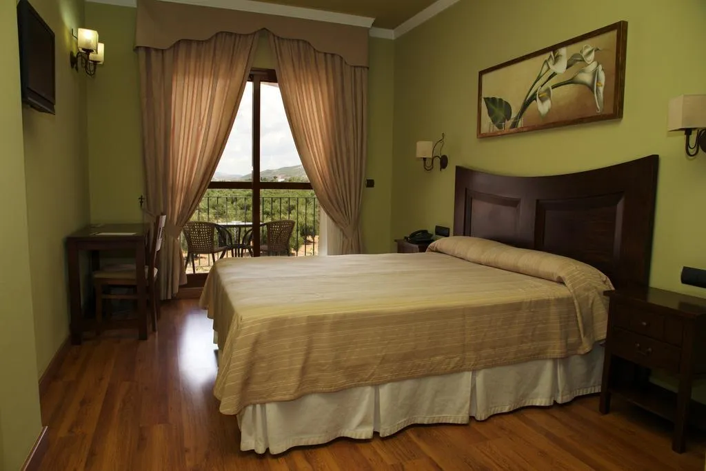 DOUBLE STANDARD Room, Los Dolmenes, Andalucia