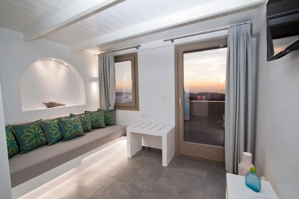 Room, Nemesis, Santorini