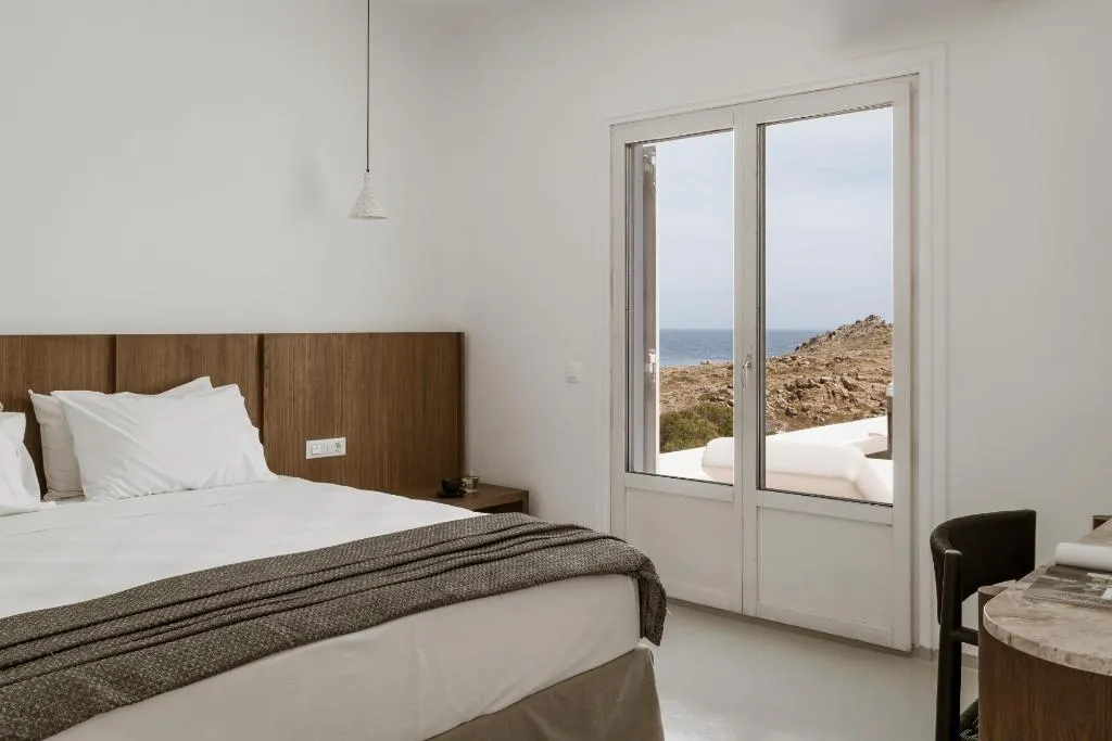 VILLA WITH JACUZZI Room, Casa Del Mar Mykonos Seaside Resort, Mykonos