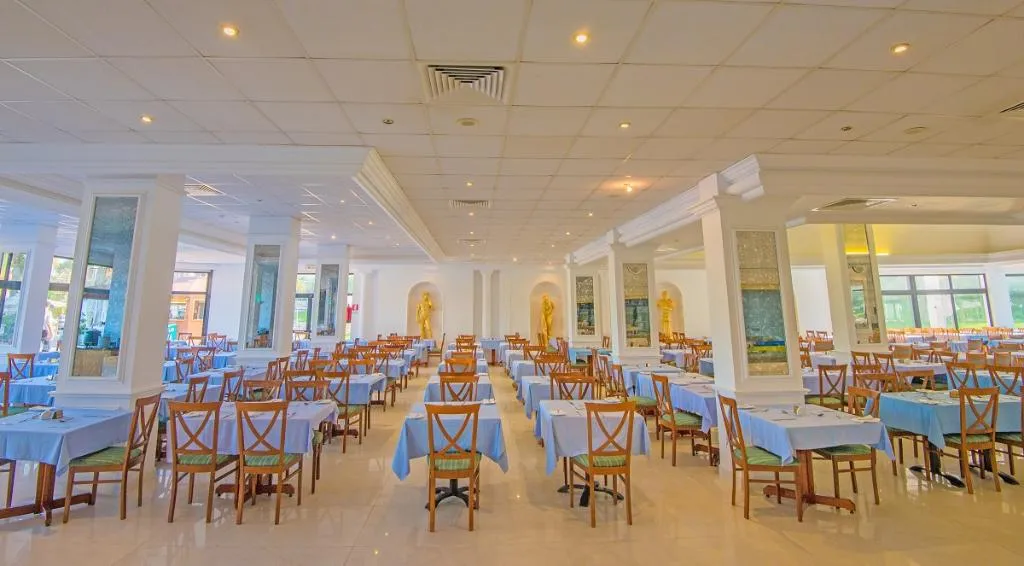 Restaurant, Tsokkos Gardens, Cyprus