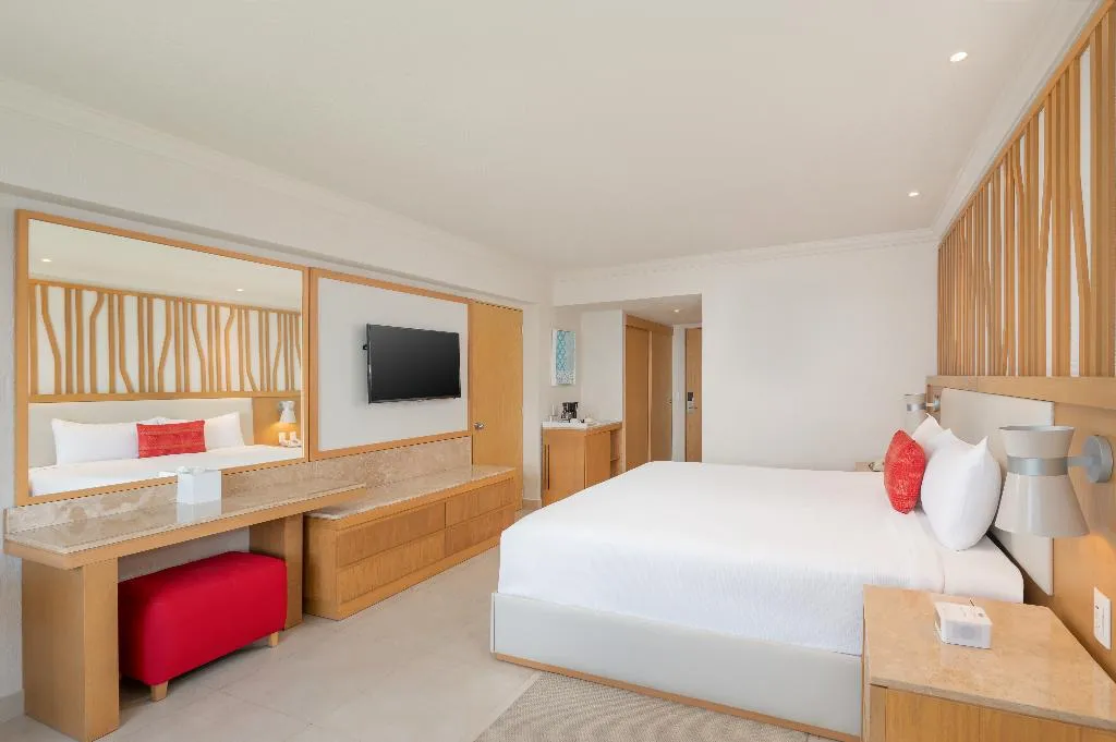 DOUBLE DELUXE LAGOON VIEW Room, Royal Solaris Cancun Resort All Inclusive, Cancun Area