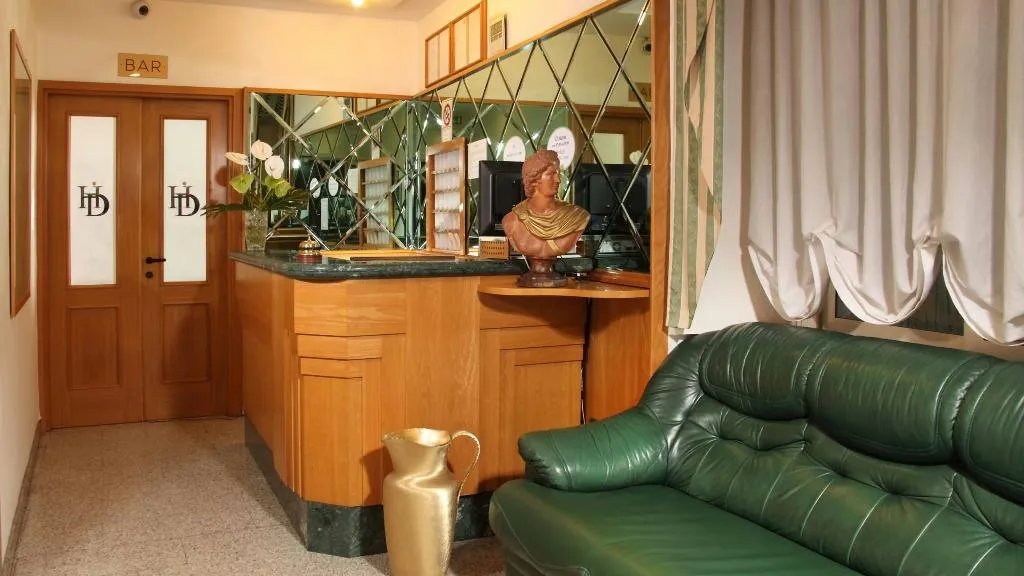 Lobby, Dorica, Rome