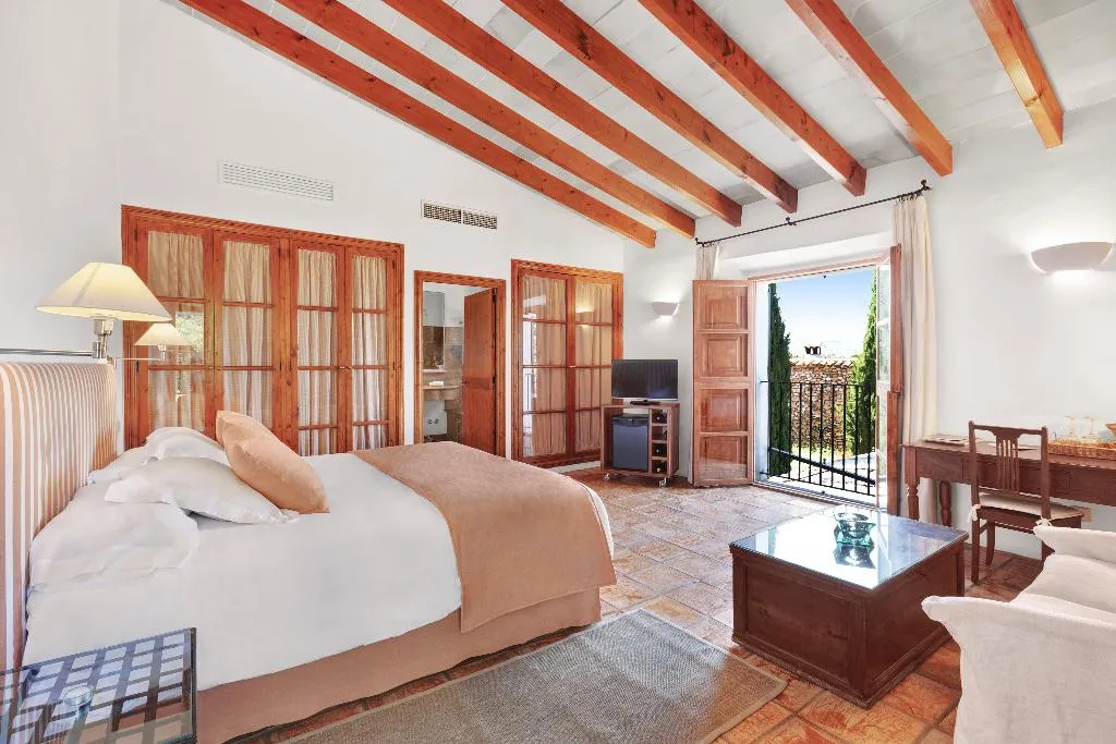 JUNIOR SUITE STANDARD Room, Torrent Fals, Majorca