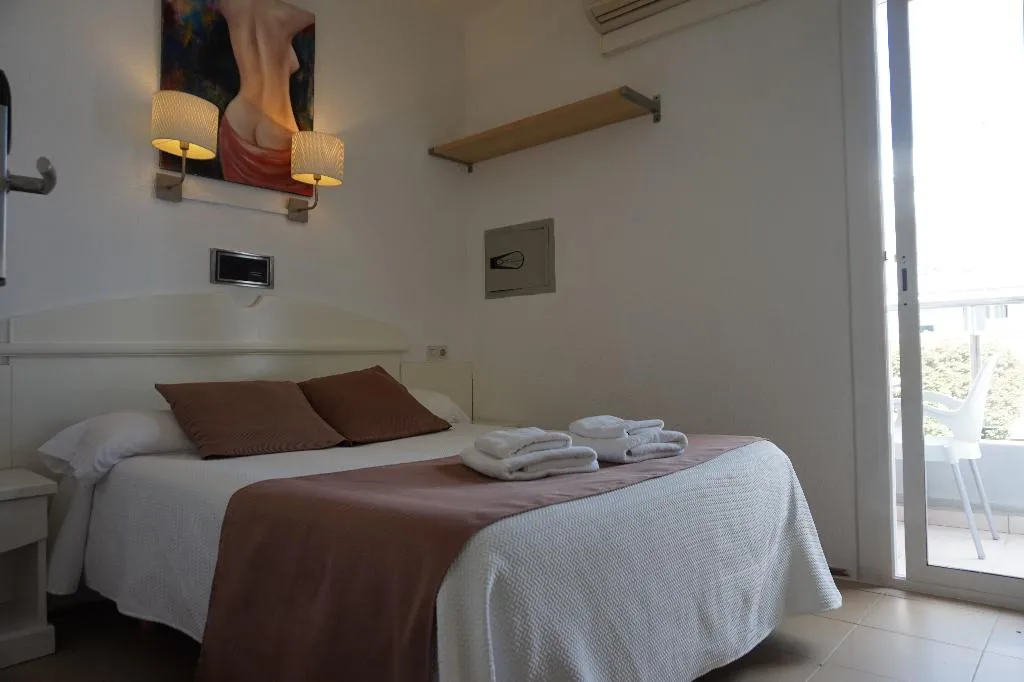 Double or Twin STANDARD Room, Hermes, Costa Brava