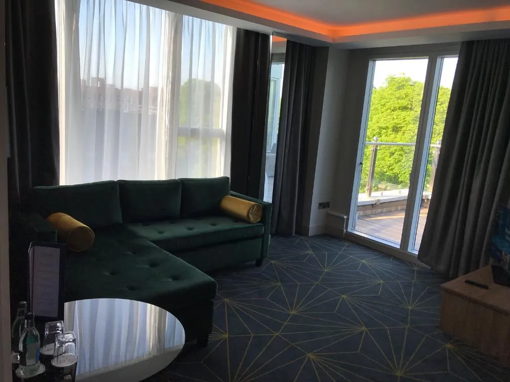 SUITE STANDARD Room, Iveagh Garden Hotel, Dublin