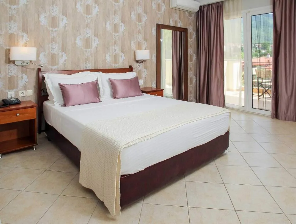 DOUBLE STANDARD Room, Electra Hotel, Thessaloniki