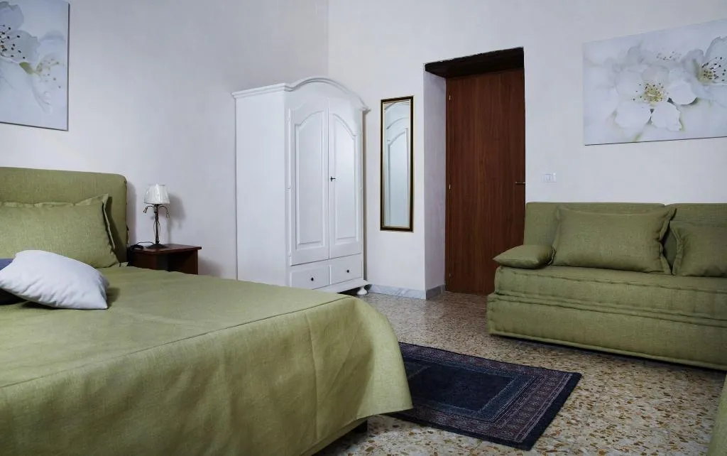 Room, B&B Rochel, Naples
