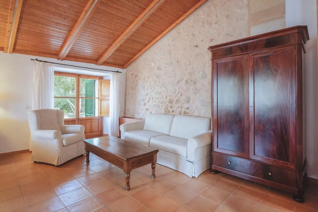 JUNIOR SUITE STANDARD Room, Finca Son Roig, Majorca