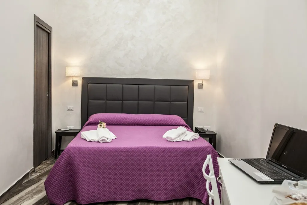 Double or Twin STANDARD Room, Napoli Garibaldi Square, Naples