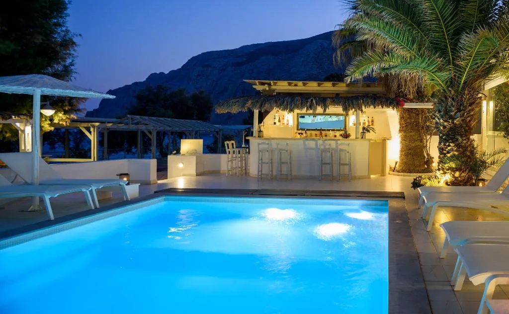 Pool, Alesahne Beach, Santorini