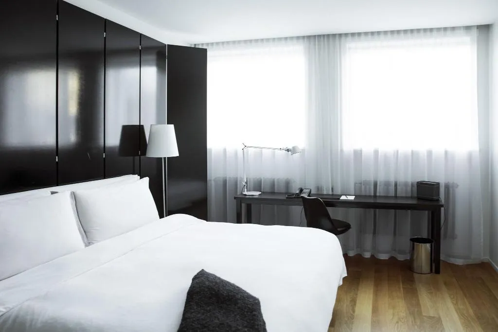 DOUBLE DELUXE KING BED Room, Hotel 101, Reykjavik