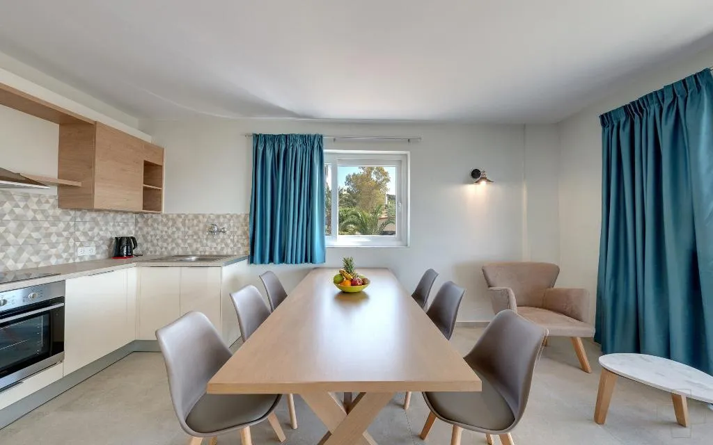 SUITE THREE BEDROOMS TWO BATHROOMS Room, Spiros-Soula Family Hotel & Thematic Suites, Crete