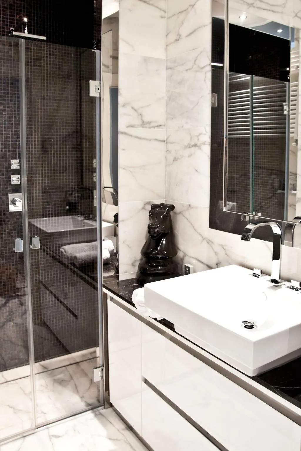 Room, Luxury Suite Milano Duomo, Milan