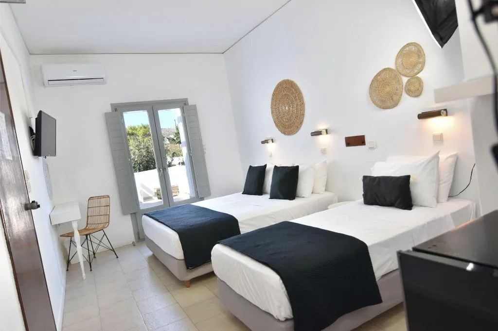 Room, Aegeeis Santorini, Santorini