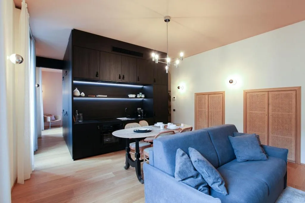 Room, Cà Bèla - Vitruvio, Milan