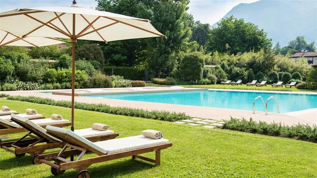 Pool, Sheraton Lake Como, Milan