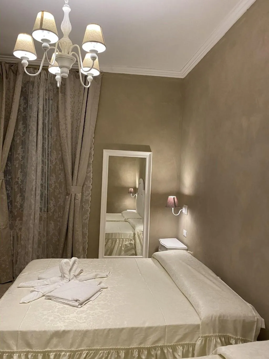 Room, Boutique Hotel Calais Milano, Milan