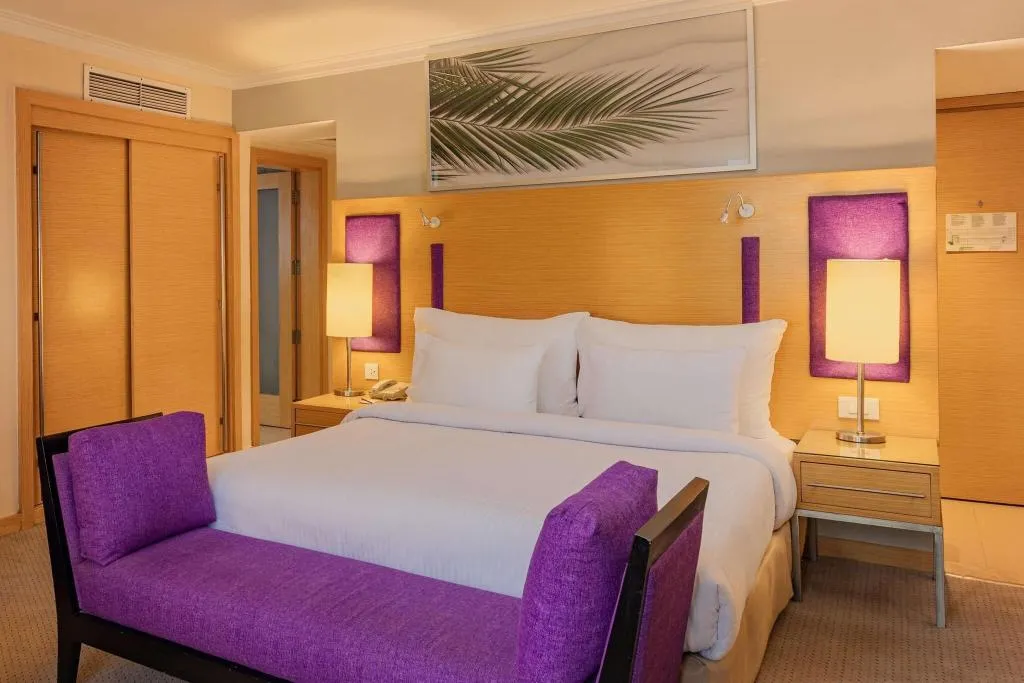 JUNIOR SUITE KING SIZE BED Room, Radisson Blu Cairo Heliopolis, Cairo
