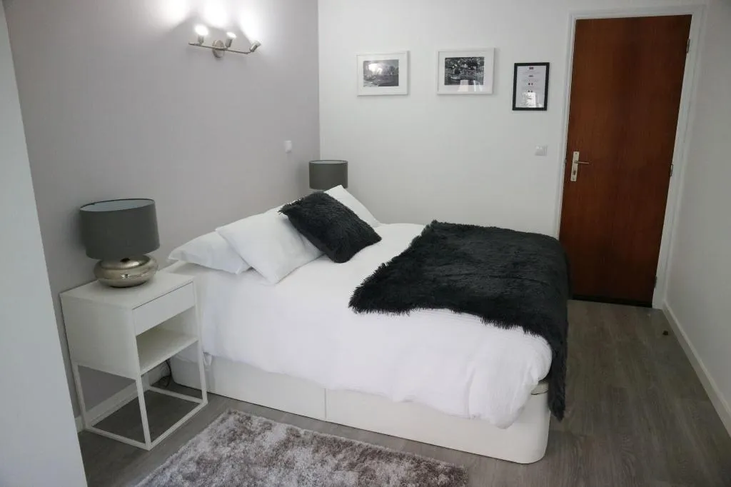 Room, Residencial Triunfo, Porto