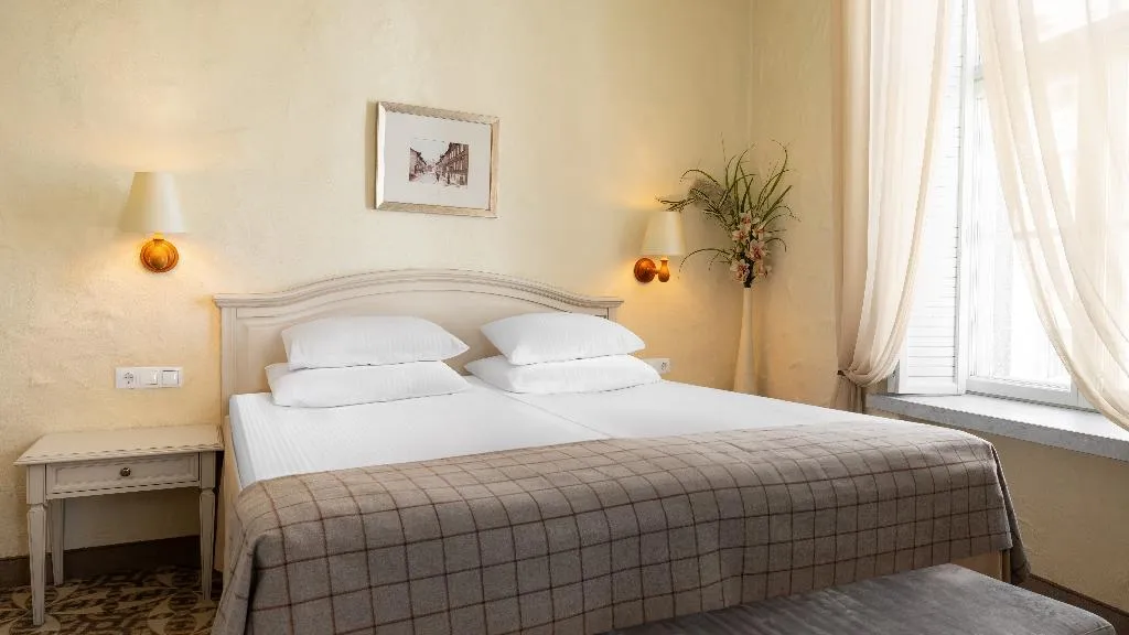 SUITE STANDARD Room, Rixwell Collection Savoy Boutique Hotel, Tallinn